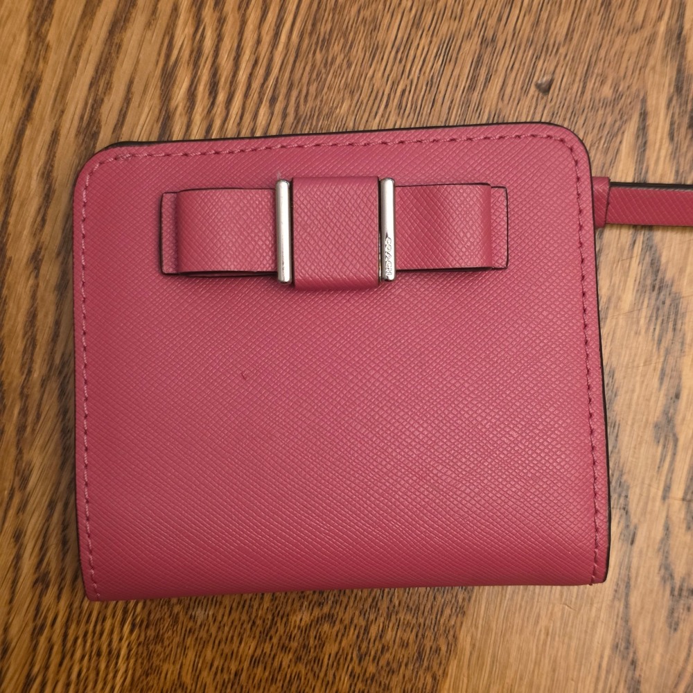Coach Pink Darcy Leather Bow Bifold Wallet Silver Hardware Zip Coin Pocket